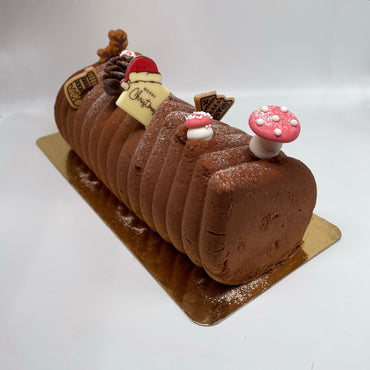 Bûche de Noël (Available all December)