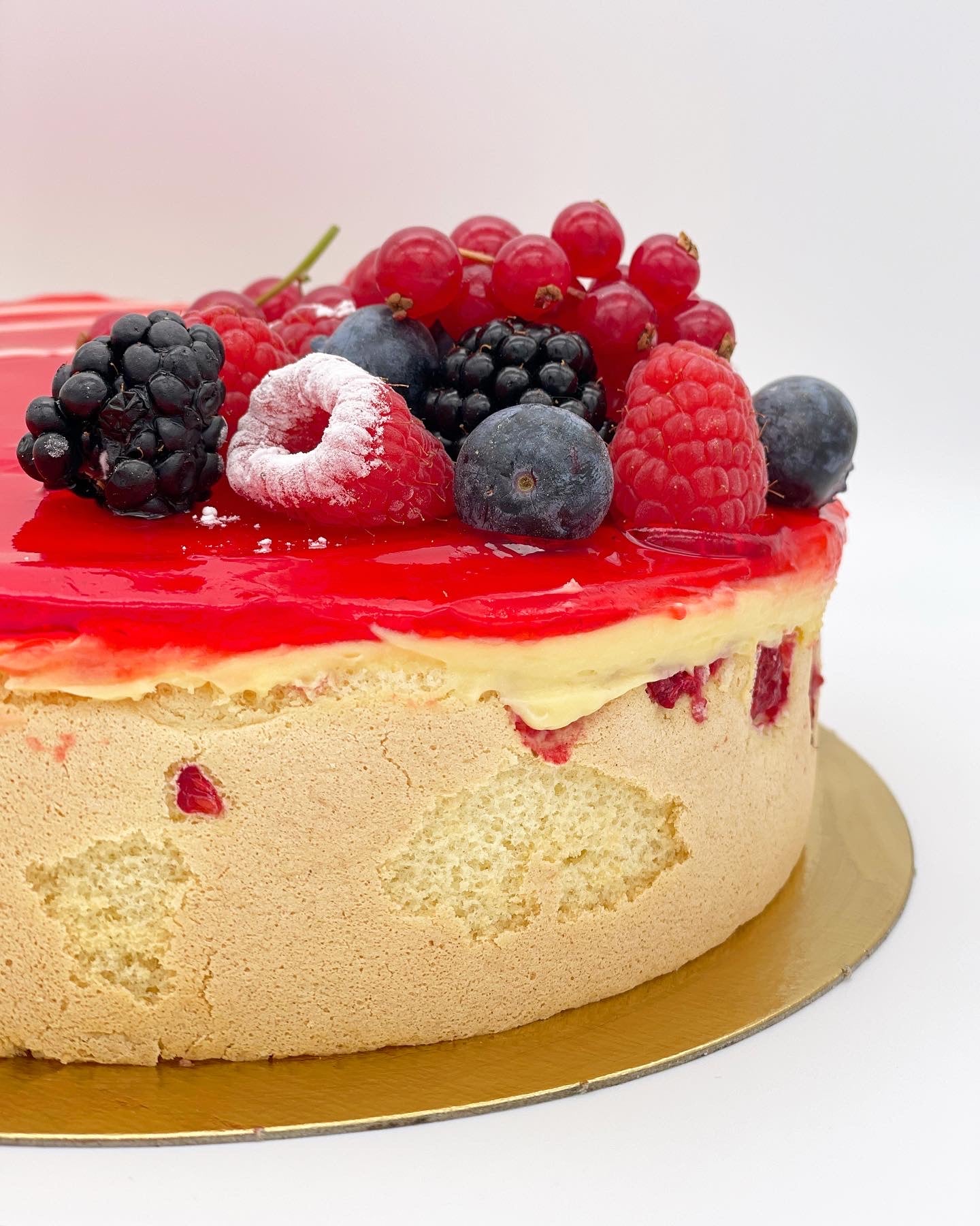 Fraisier (Strawberry) or Framboisier (Raspberry) Cake – Bridge Baker